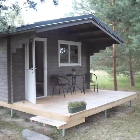Tihase Puhkemajake Lodge *