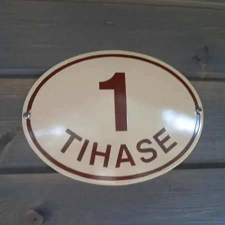 Tihase Puhkemajake パルヌ