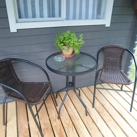 Tihase Puhkemajake Pärnu