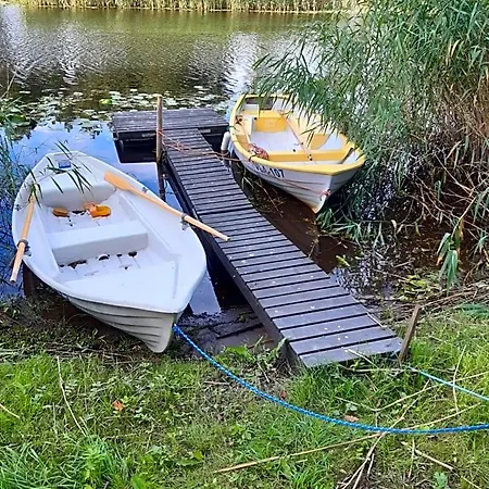 Tihase Puhkemajake Domek letniskowy Parnawa