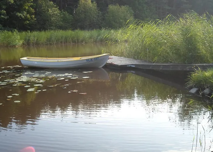 Tihase Puhkemajake Lodge Pärnu